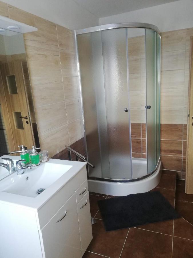 Apartman Petra Коваржска Экстерьер фото